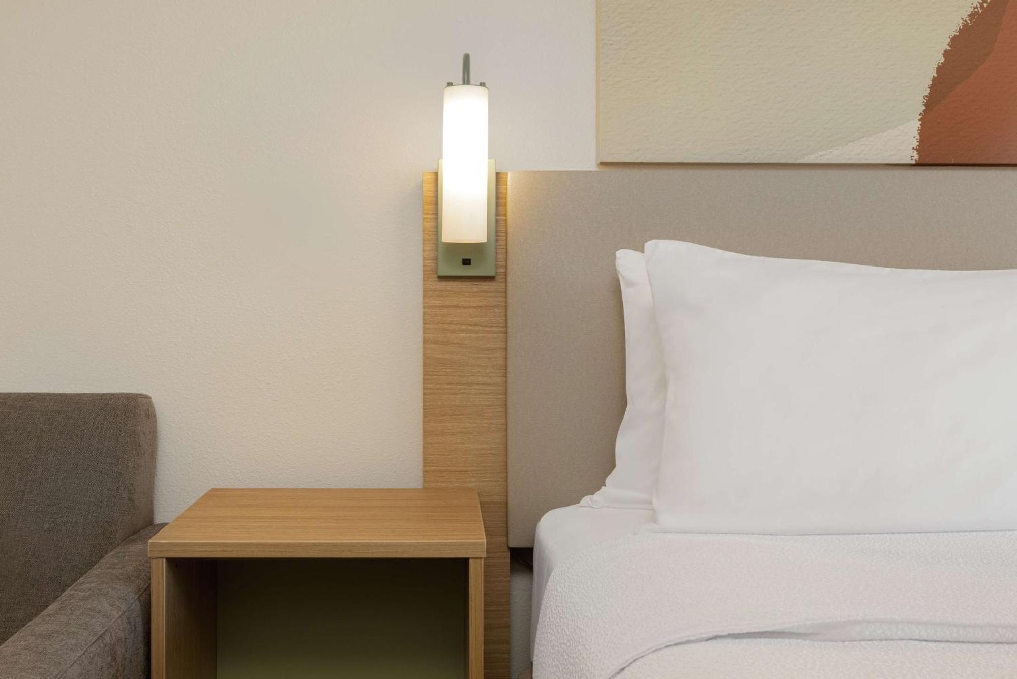 Spark By Hilton Santa Nella Luaran gambar