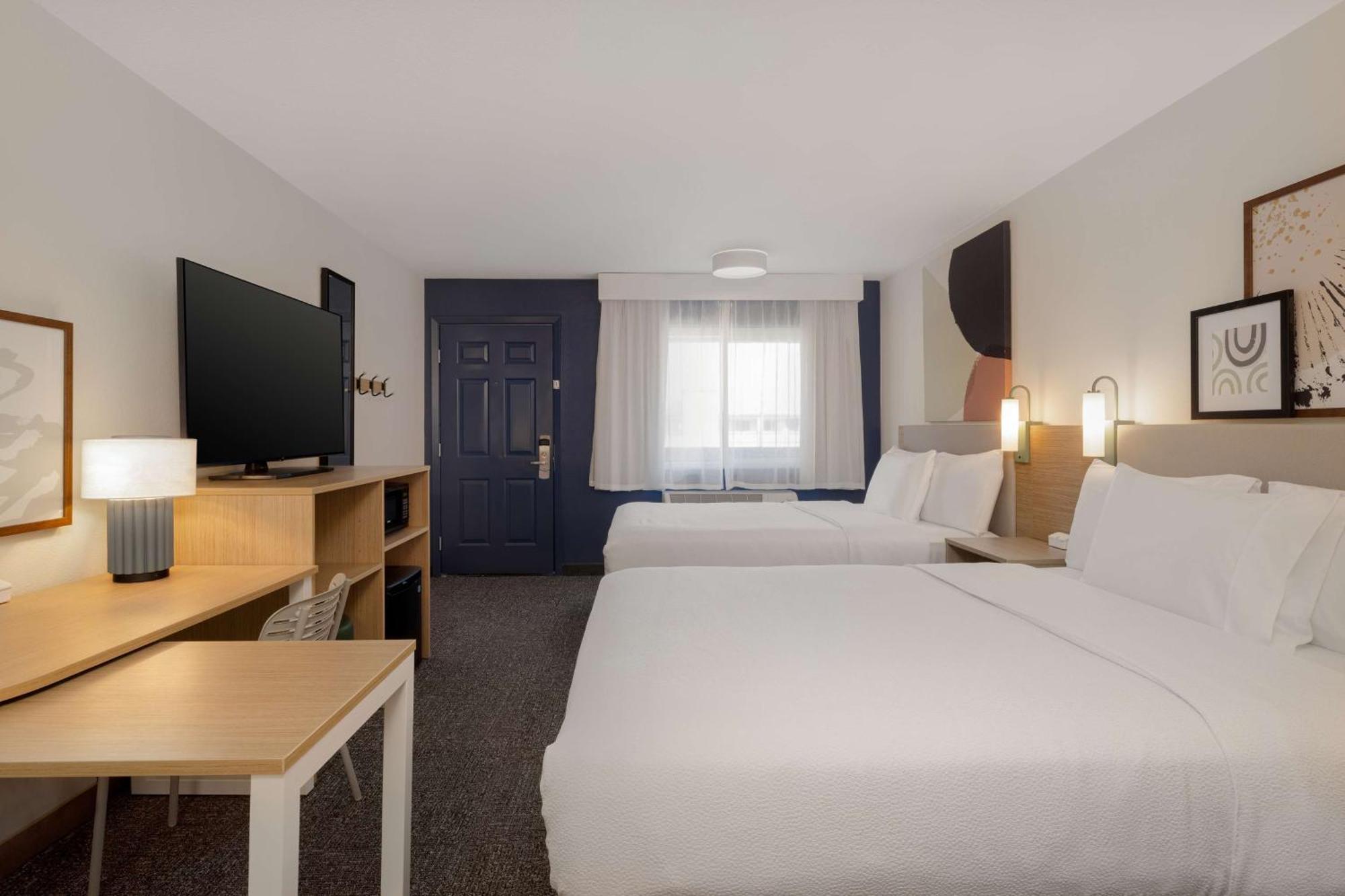 Spark By Hilton Santa Nella Luaran gambar